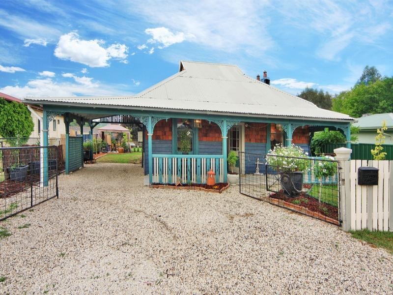 33 Claude Street, Armidale NSW 2350