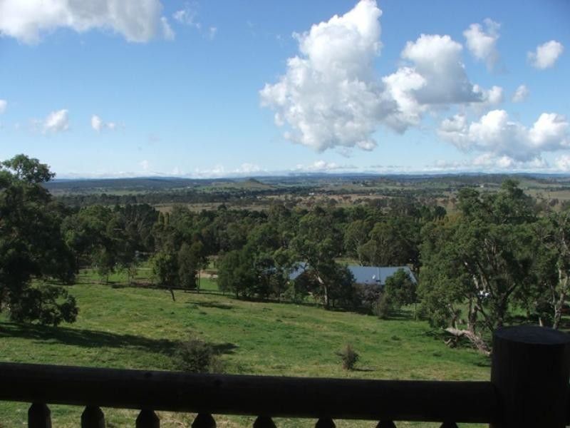 71 Lynland Drive, Armidale NSW 2350