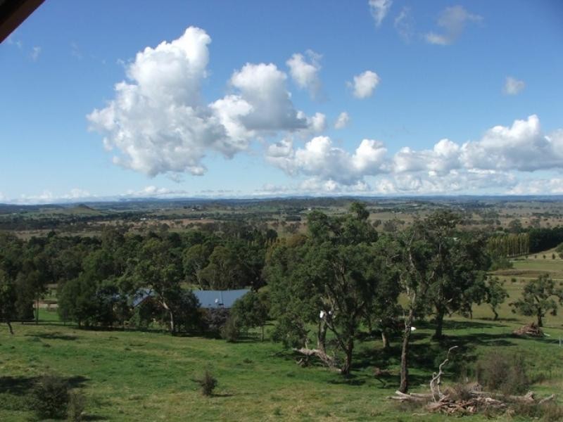 71 Lynland Drive, Armidale NSW 2350