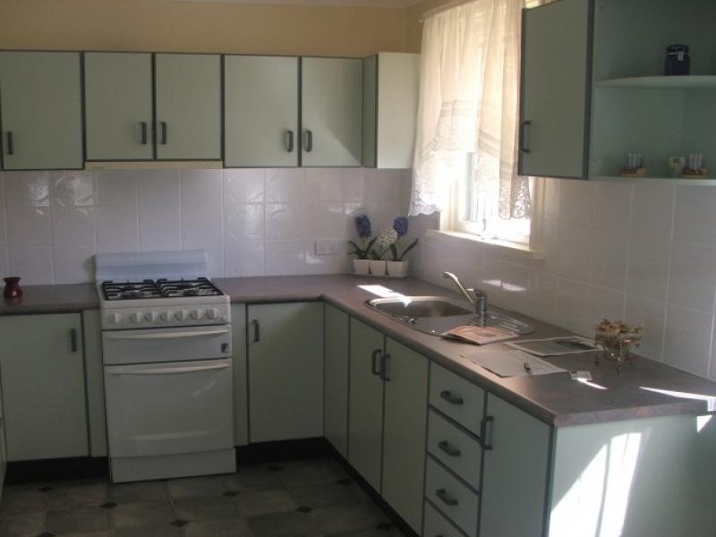 16 Jones Avenue, Armidale NSW 2350