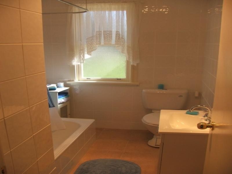 16 Jones Avenue, Armidale NSW 2350