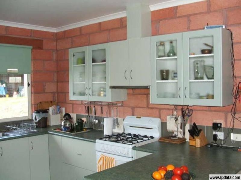 64 John Street, Uralla NSW 2358