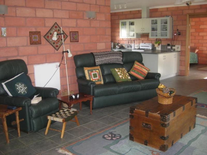 64 John Street, Uralla NSW 2358