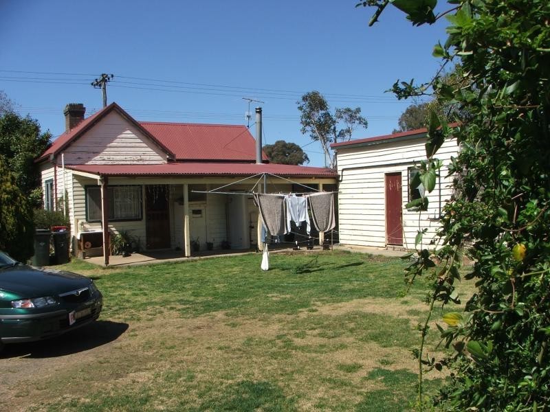 102 Niagara Street, Armidale NSW 2350