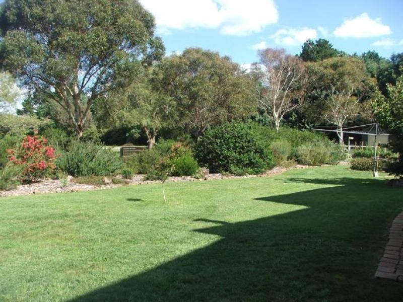 40 Wattle Drive, Armidale NSW 2350