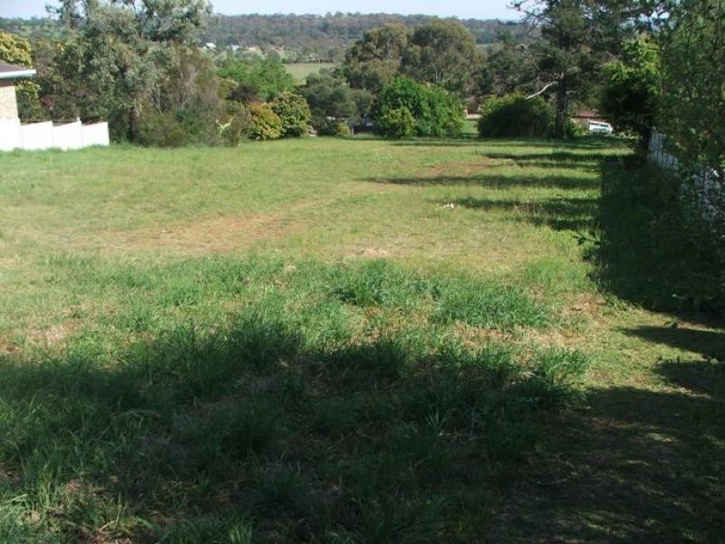 14 Nathaniel Pidgeon Drive, Armidale NSW 2350