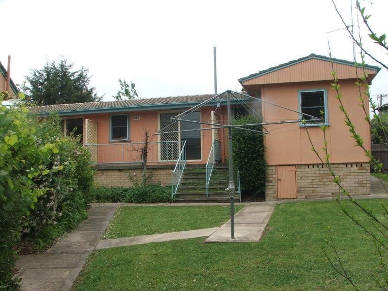 28-30 DUKE STREET, Uralla NSW 2358