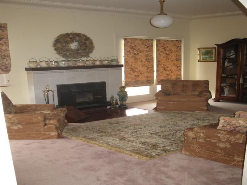 21 Park Street, Uralla NSW 2358