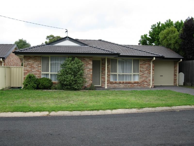 20 Solomon Avenue, Armidale NSW 2350