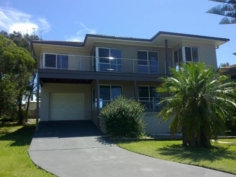 36 Sandy Beach Drive, Coffs Harbour NSW 2450
