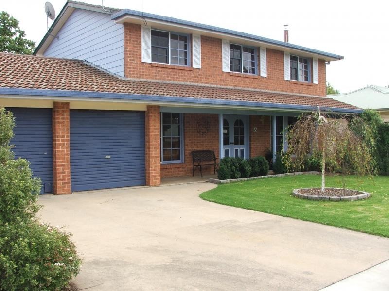 96 Butler Street, Armidale NSW 2350