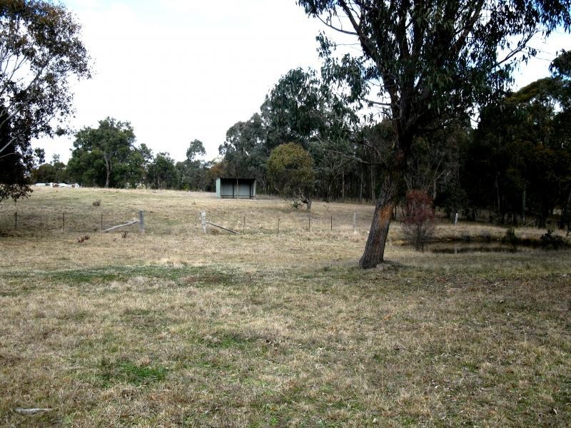 11 Kendall Road, Armidale NSW 2350