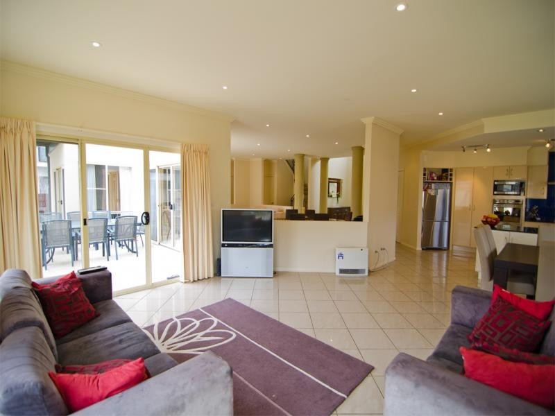 27 The Boulevarde, Armidale NSW 2350