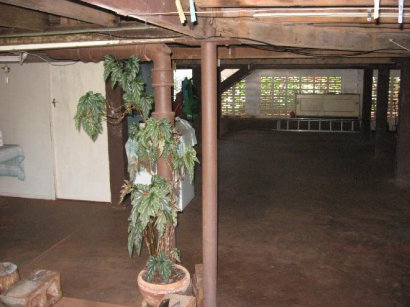 9 West Street, Childers QLD 4660