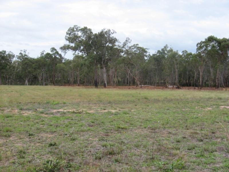 Yalla Lane, Redridge QLD 4660