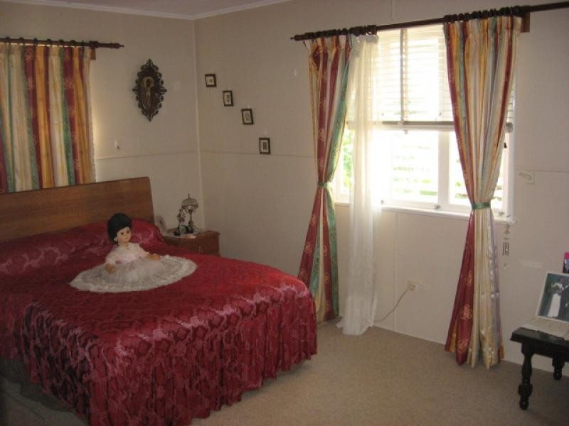 9 west st, Childers QLD 4660