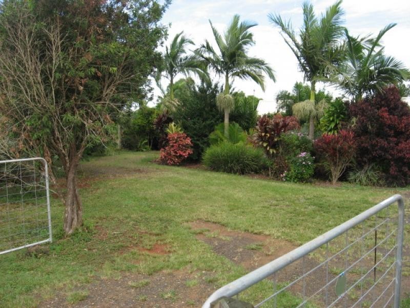 11 Redridge Crescent, Redridge QLD 4660