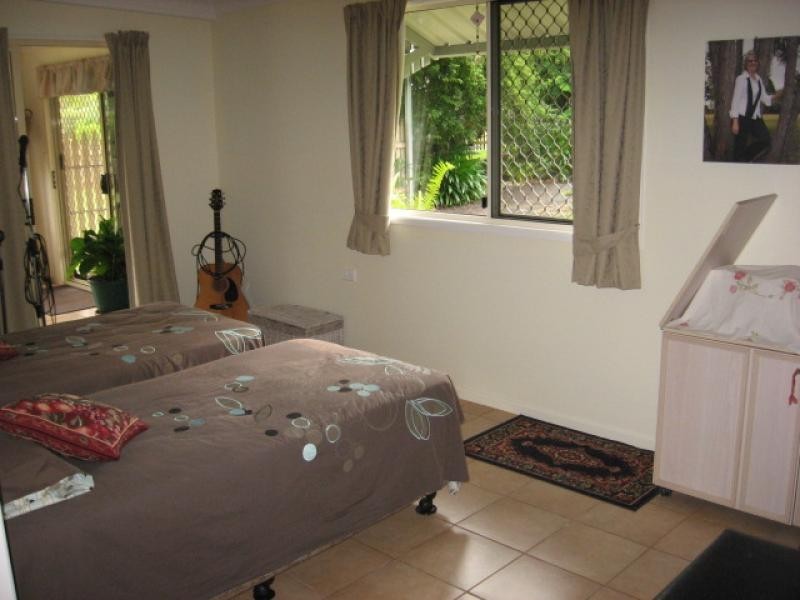 11 Redridge Crescent, Redridge QLD 4660