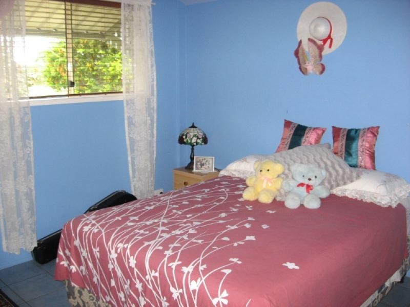 11 Redridge Crescent, Redridge QLD 4660