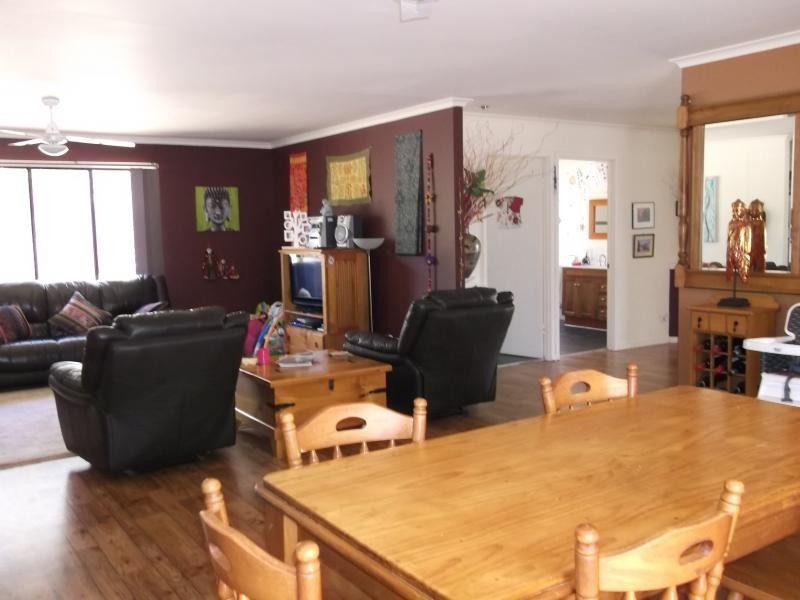 78 aerodrome rd, Childers QLD 4660