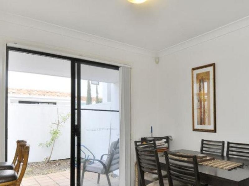 2214 Gold Coast Highway, Mermaid Waters QLD 4218