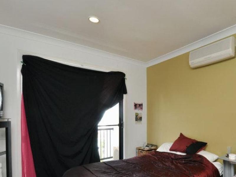 2214 Gold Coast Highway, Mermaid Waters QLD 4218