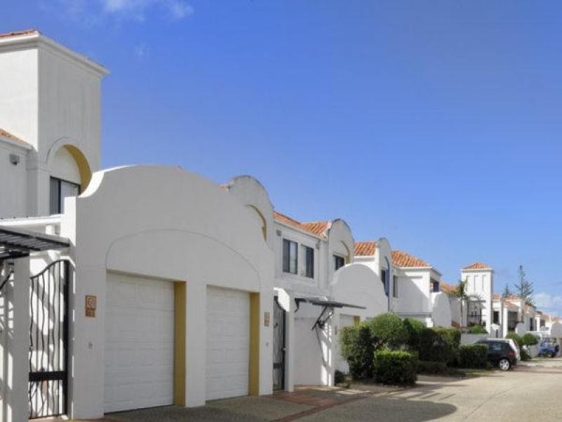 2214 Gold Coast Highway, Mermaid Waters QLD 4218