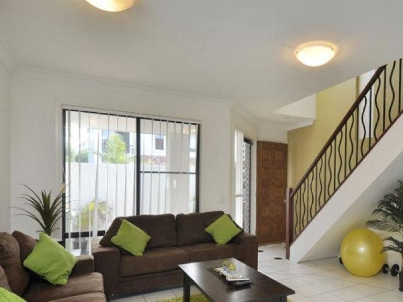 2214 Gold Coast Highway, Mermaid Beach QLD 4218