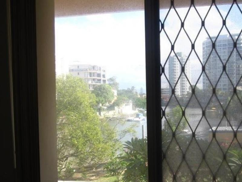 2/59A Peninsular Drive, Surfers Paradise QLD 4217