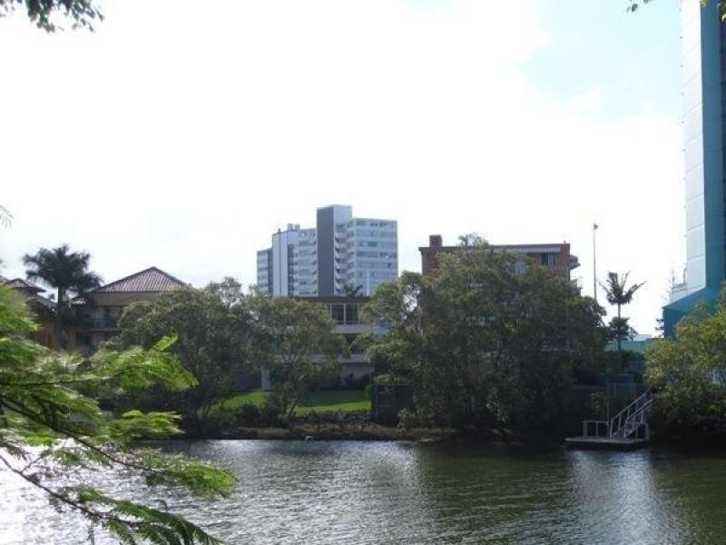 2/59A Peninsular Drive, Surfers Paradise QLD 4217