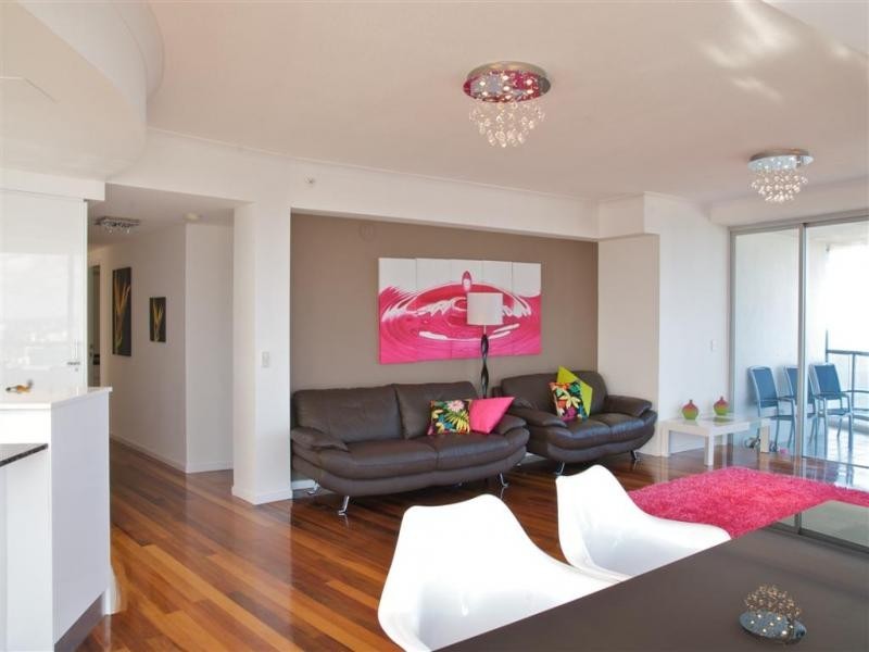 33/23 Ferny Avenue, Surfers Paradise QLD 4217