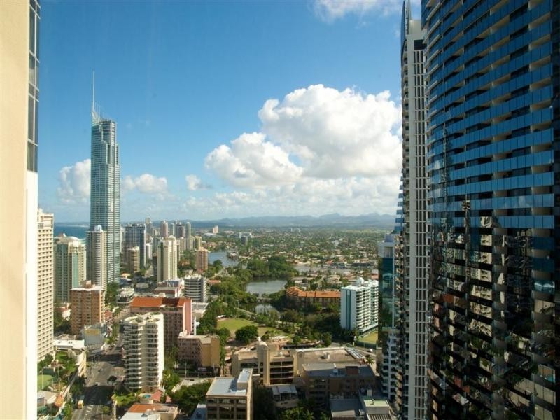 33/23 Ferny Avenue, Surfers Paradise QLD 4217