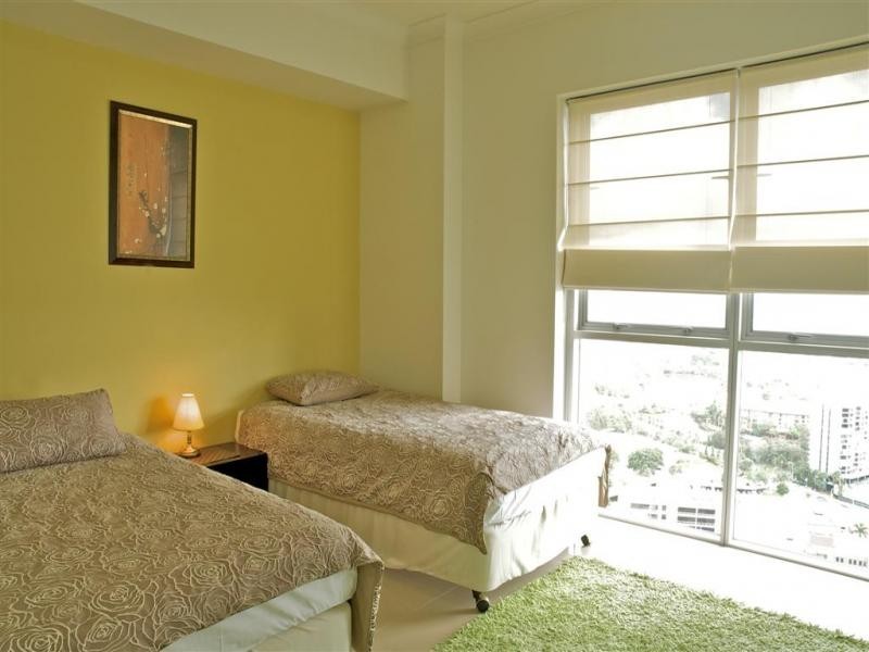 33/23 Ferny Avenue, Surfers Paradise QLD 4217