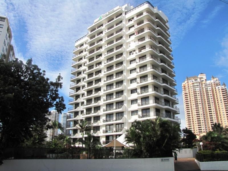 7 OCEAN ROYALE/4 BRITANNIA AVENUE, Broadbeach QLD 4218