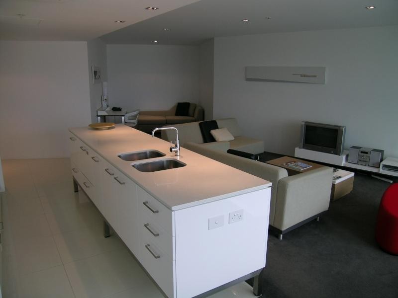 706/9 Hamilton Avenue, Surfers Paradise QLD 4217