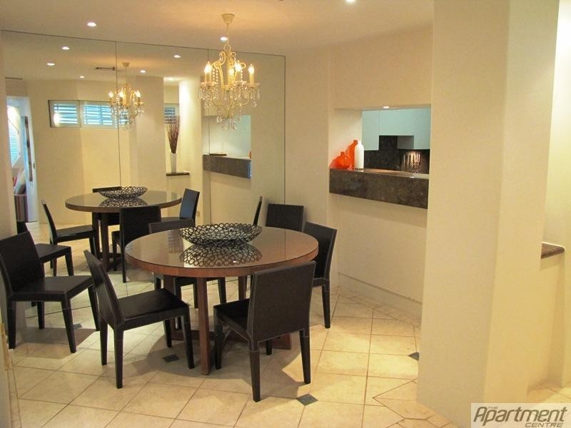 7/0 Seaworld Drive, Main Beach QLD 4217