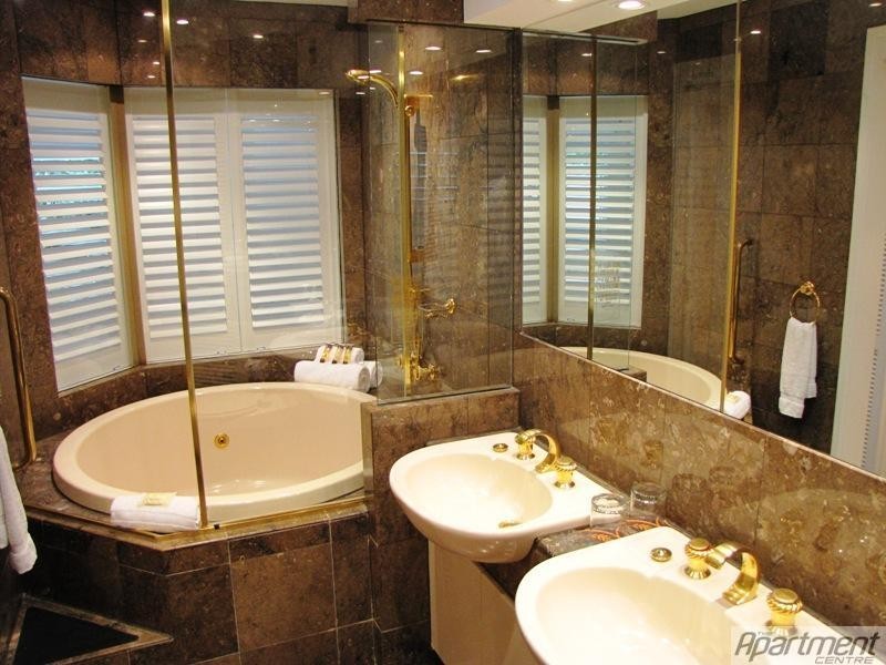 7/0 Seaworld Drive, Main Beach QLD 4217