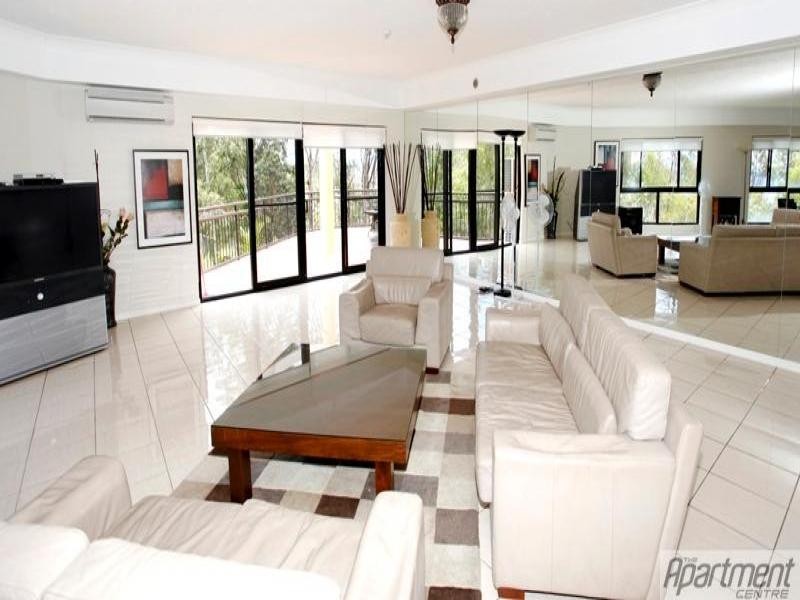 C5/2 Magic Mountain – Great Hall Drive, Mermaid Beach QLD 4218