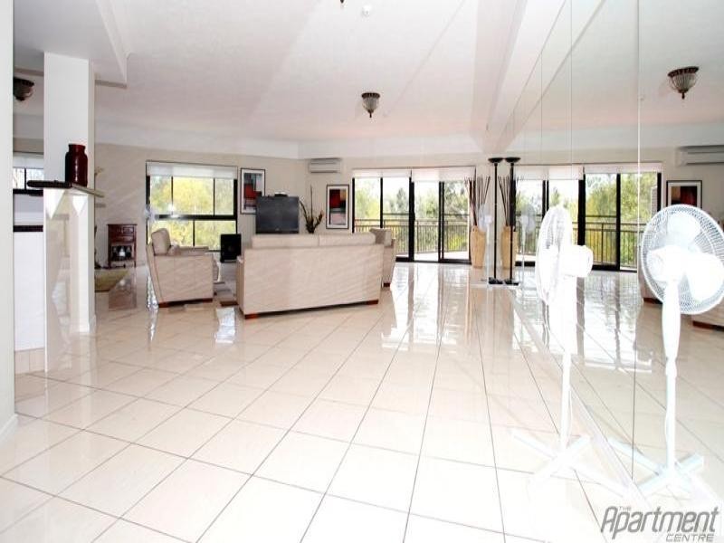 C5/2 Magic Mountain – Great Hall Drive, Mermaid Beach QLD 4218