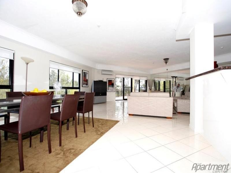 C5/2 Magic Mountain – Great Hall Drive, Mermaid Beach QLD 4218