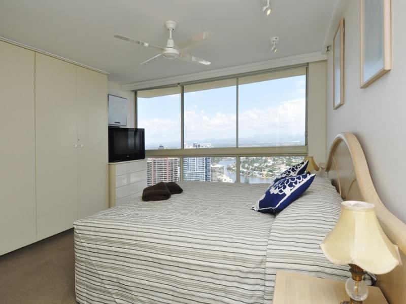 35F/5 Peninsula – Clifford Street, Surfers Paradise QLD 4217