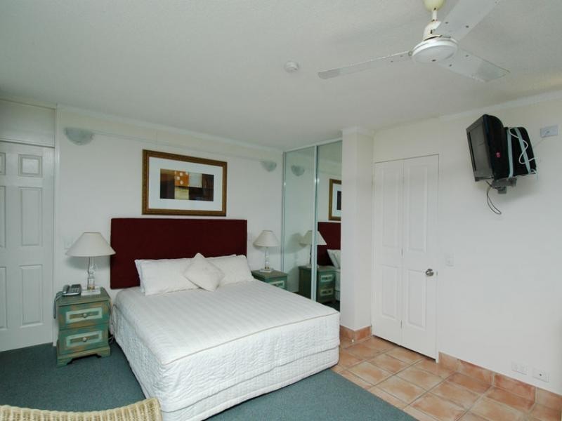 1701/44 The Esplanade – Chateau Beachside, Surfers Paradise QLD 4217