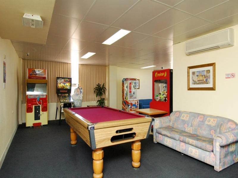 1701/44 The Esplanade – Chateau Beachside, Surfers Paradise QLD 4217