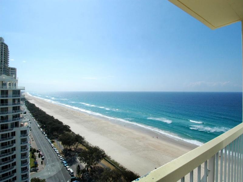 1701/44 The Esplanade – Chateau Beachside, Surfers Paradise QLD 4217