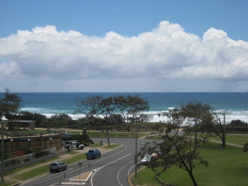 403/2 Queensland Avenue, Broadbeach QLD 4218