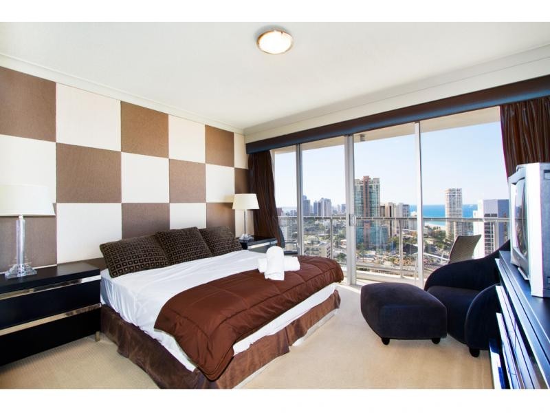 25/23 Ferny Avenue, Chevron Renaissance, Surfers Paradise QLD 4217