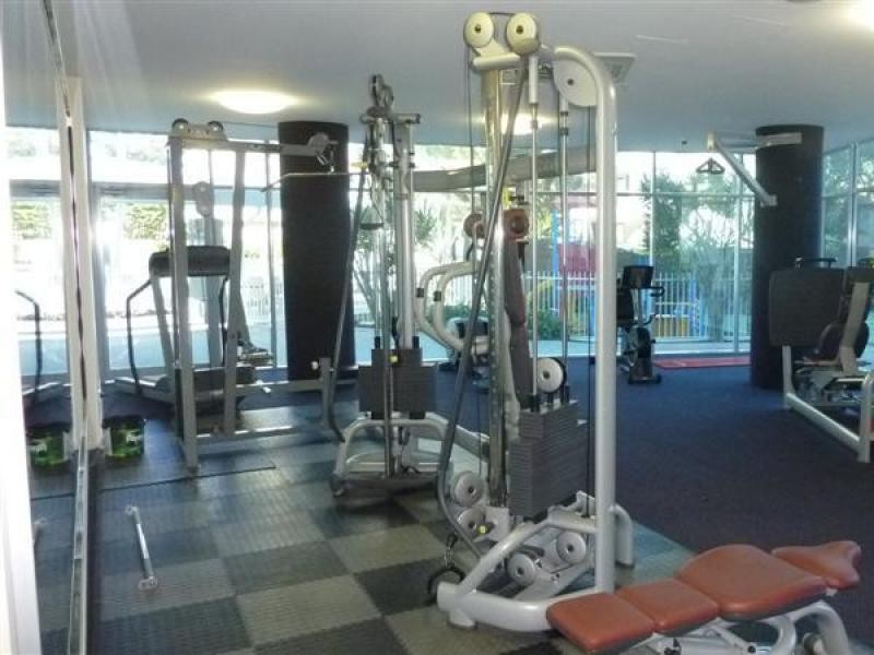 409/18 Fern Street, Surfers Paradise QLD 4217