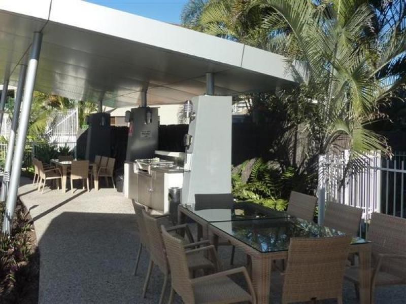 409/18 Fern Street, Surfers Paradise QLD 4217