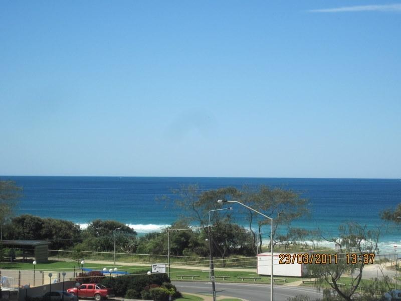 501/2 Queensland Avenue, Broadbeach QLD 4218