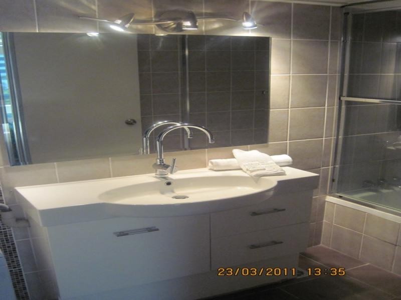 501/2 Queensland Avenue, Broadbeach QLD 4218